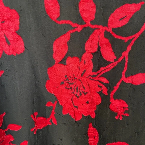 Scarlett Women’s Black & Red Floral mid dress Plus Size 18W NWT, very elegant - Picture 4 of 15